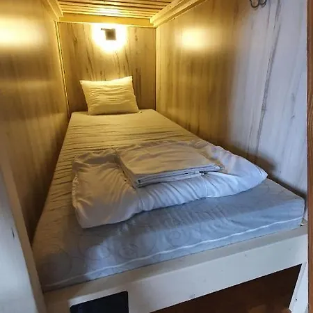 이매지너리 호스텔 탈린