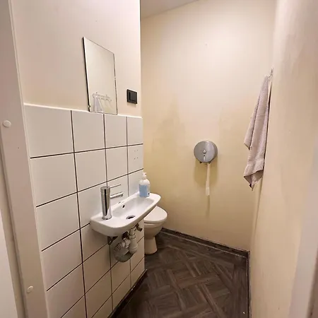 Imaginary (adults Only) Albergue