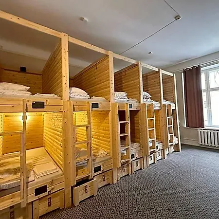 Hostel Imaginary (adults Only) *