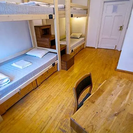 Auberge de jeunesse Imaginary (adults Only)