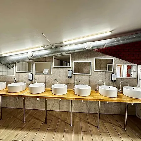 Imaginary (adults Only) Hostel *