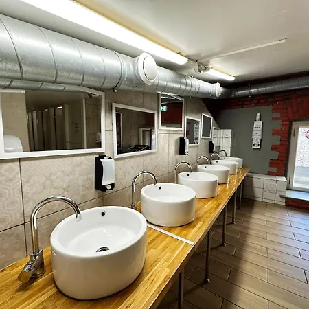 Imaginary (adults Only) Albergue