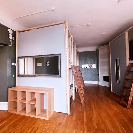 Imaginary (adults Only) Albergue *